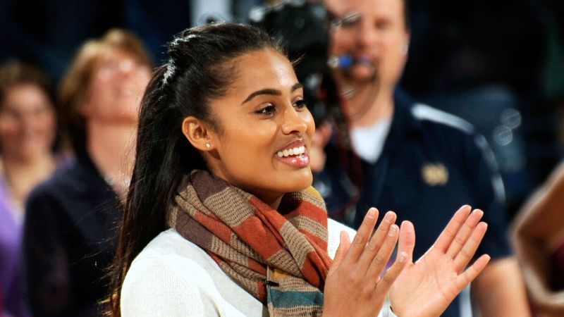 buzz-that-was-skylar-diggins-set-to-hit-vogue-johnny-manziel-shows