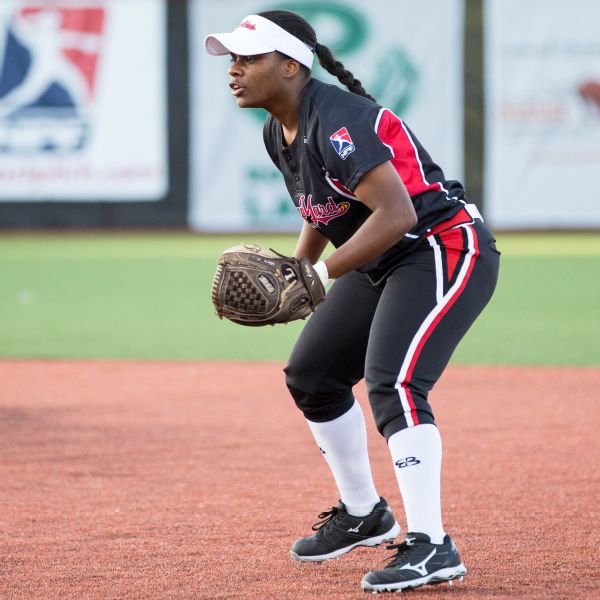 Monica Abbott and her milliondollar softball arm settling in with