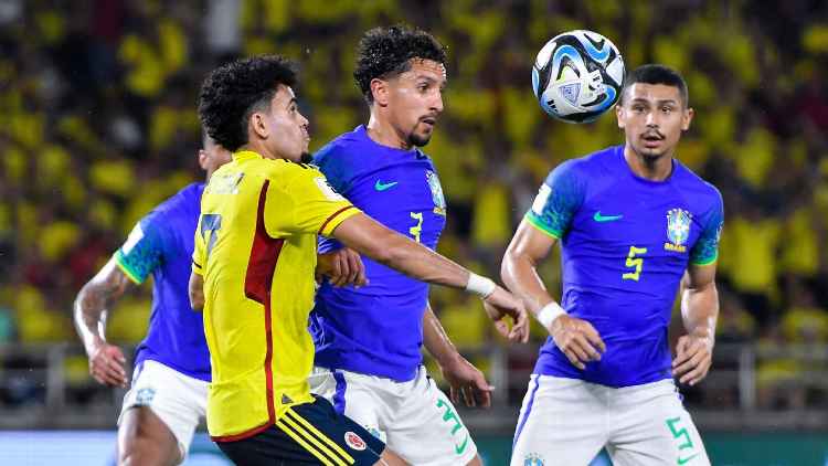 Brasil perde para Colômbia pela primeira vez na história em Eliminatórias