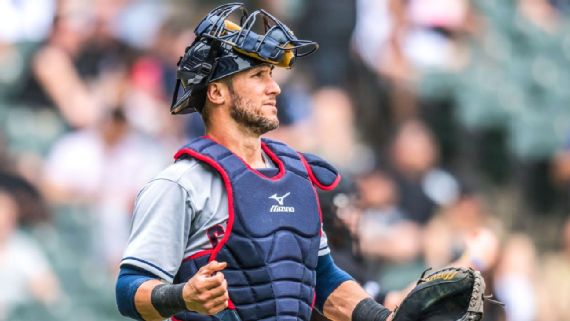 Is Cleveland Indians catcher Yan Gomes emerging from two-year hiberation at  the plate? 