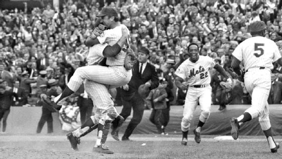 Honoring 1969 team washes away Mets agony for a moment