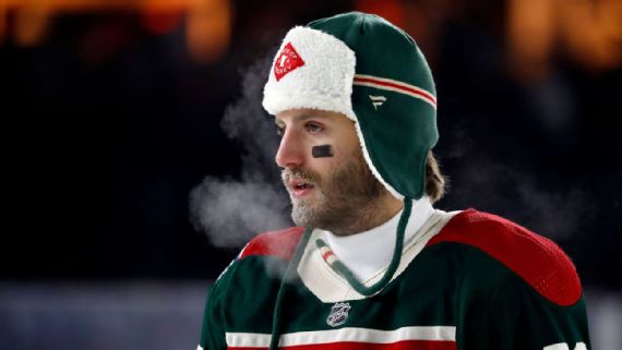 Minnesota Wild, St. Louis Blues fans brave the cold for Winter Classic
