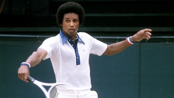 Arthur Ashe vence Jimmy Connors em Wimbledon 1975