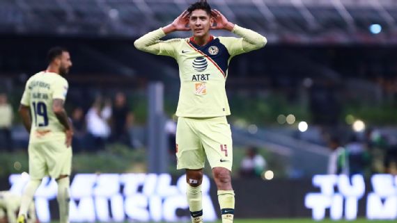 Ajax vería a Edson como relevo de Mattihjs de Ligt, quien iría al Barcelona