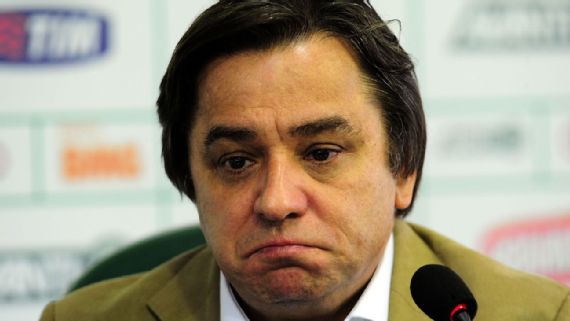 Após 7 anos do último rebaixamento do Palmeiras, Tirone declarou: 'Não caí sozinho, a gente tinha um técnico de seleção'