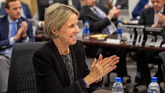 r749379_1296x729_16-9.jpg&w=570&format=j