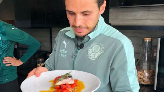 Saiba qual é a alimentação de Veiga para ter boas atuações no Palmeiras