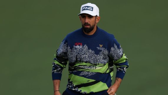 Matthieu Pavon in sweater