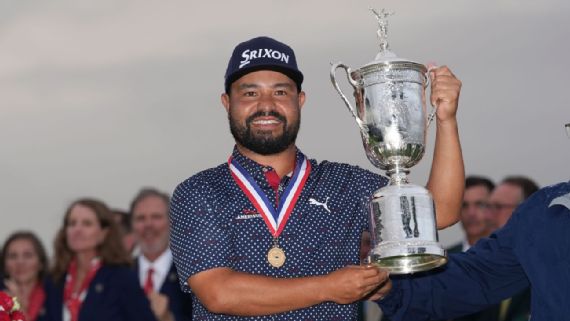 J.J. Spaun reacting on the course