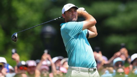 Scottie Scheffler a jogar golfe