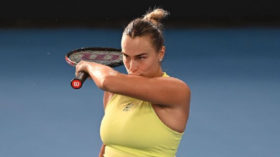 Aryna Sabalenka kissed both biceps after her victory over Marta Kostyuk