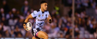 Valentine Holmes signs with North Queensland Cowboys after being