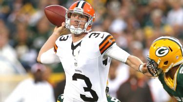 Cleveland Browns fans: Should Jake Delhomme or Seneca Wallace back up Colt  McCoy? Poll 