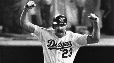 OldTimeHardball on X: 1988 National League MVP Kirk Gibson (.290