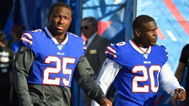 Why the Bills' Frank Gore keeps grinding for another NFL season