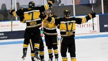 Ranking the 10 Best College Hockey Uniforms - WZBC Sports