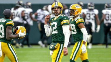 CRAZY STAT: Aaron Rodgers is the only QB in NFL history with at least 300  or more passing touchdowns, and less than 100 interceptions thrown in his  career. (obviously meaning he's also