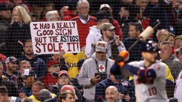 Los Angeles Angels fans toss trash cans, jeer Houston Astros in win - ESPN