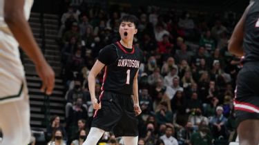 Davidson's Lee Hoping to Carry Korean Banner into NBA