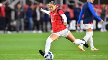 Jaelene Daniels Refuses Gay Pride Jersey, Sits Out NWSL Game – NBC4  Washington