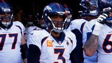 Russell Wilson: Sports shops scramble for new Broncos merch