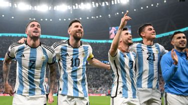 Buy Lionel Messi 10 Argentina Away Football Team World Cup