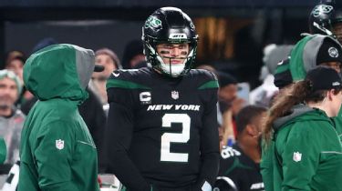 New York Jets on X: We've elevated QB Chris Streveler and OL