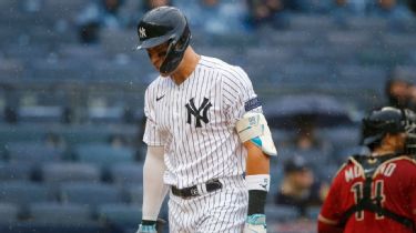 Mexicano Isaac Paredes conecta tres cuadrangulares ante New York Yankees -  ESPN