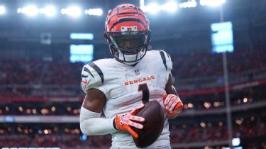 Joe Burrow-Ja'Marr Chase connection gets Bengals offense back on track -  ESPN - Cincinnati Bengals Blog- ESPN