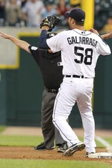 Armando Galarraga Autographed Detroit Tigers Jersey at 's