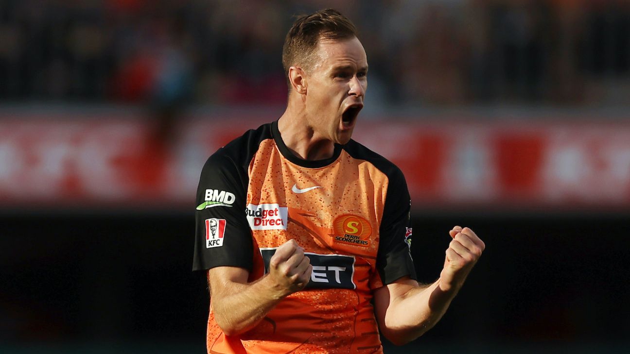 Jason Behrendorff Joins Melbourne Renegades on Three-Year Deal