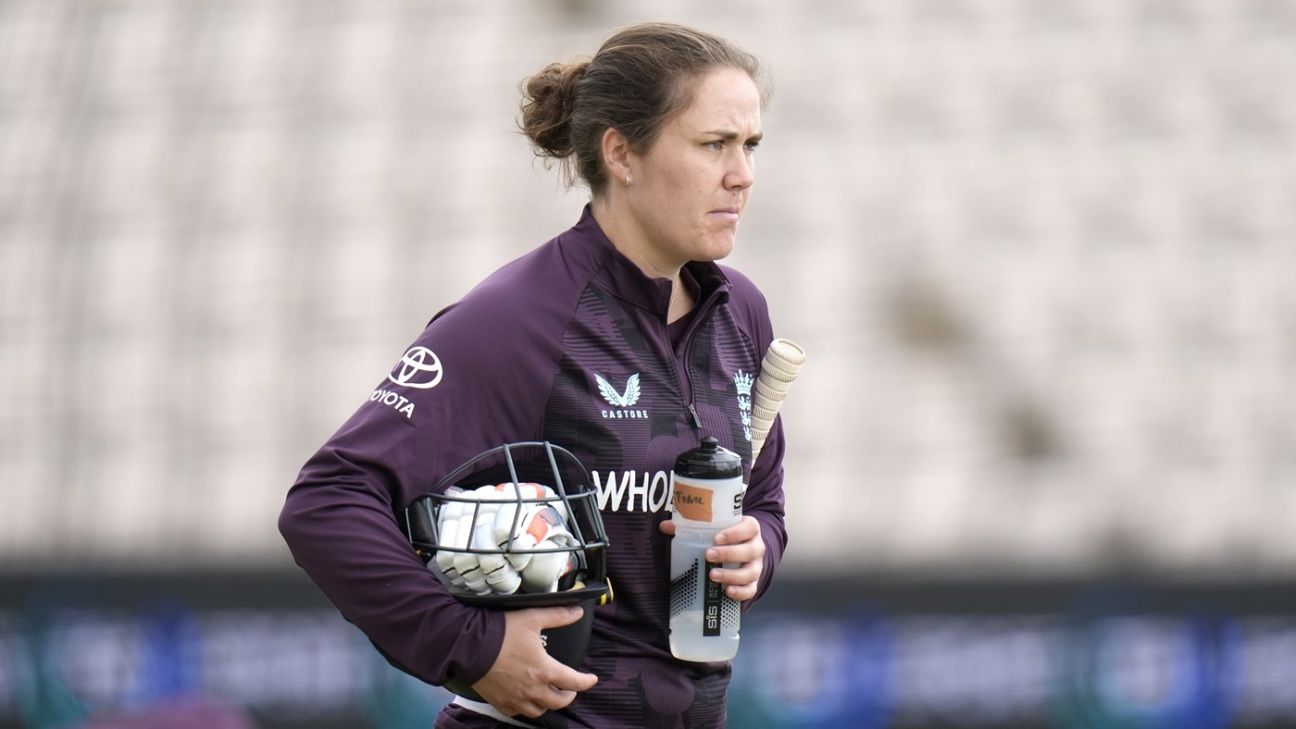 Nat Sciver-Brunt heads home from South Africa for family reasons