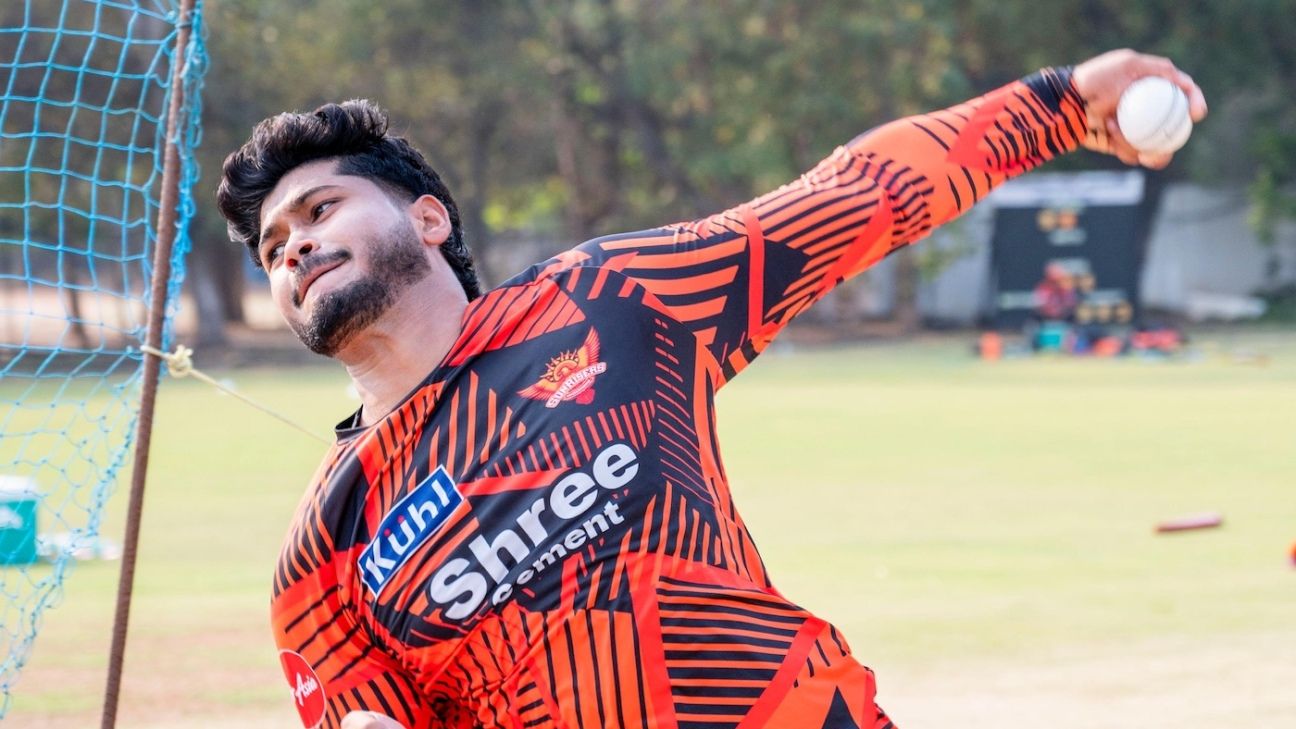 Shivang Kumar debuts for SRH; unchanged KKR bowl - ESPN