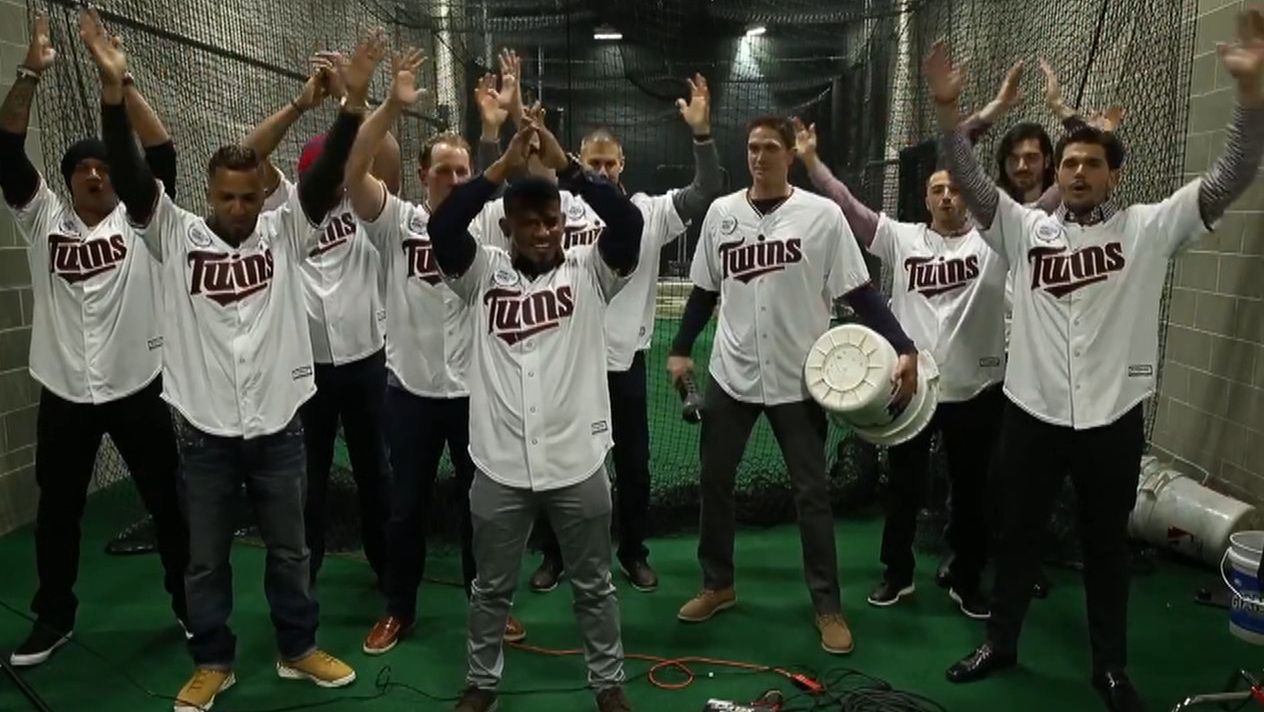 Flashback Minnesota Twins cheer on Vikings with 'Skol' chant ESPN Video