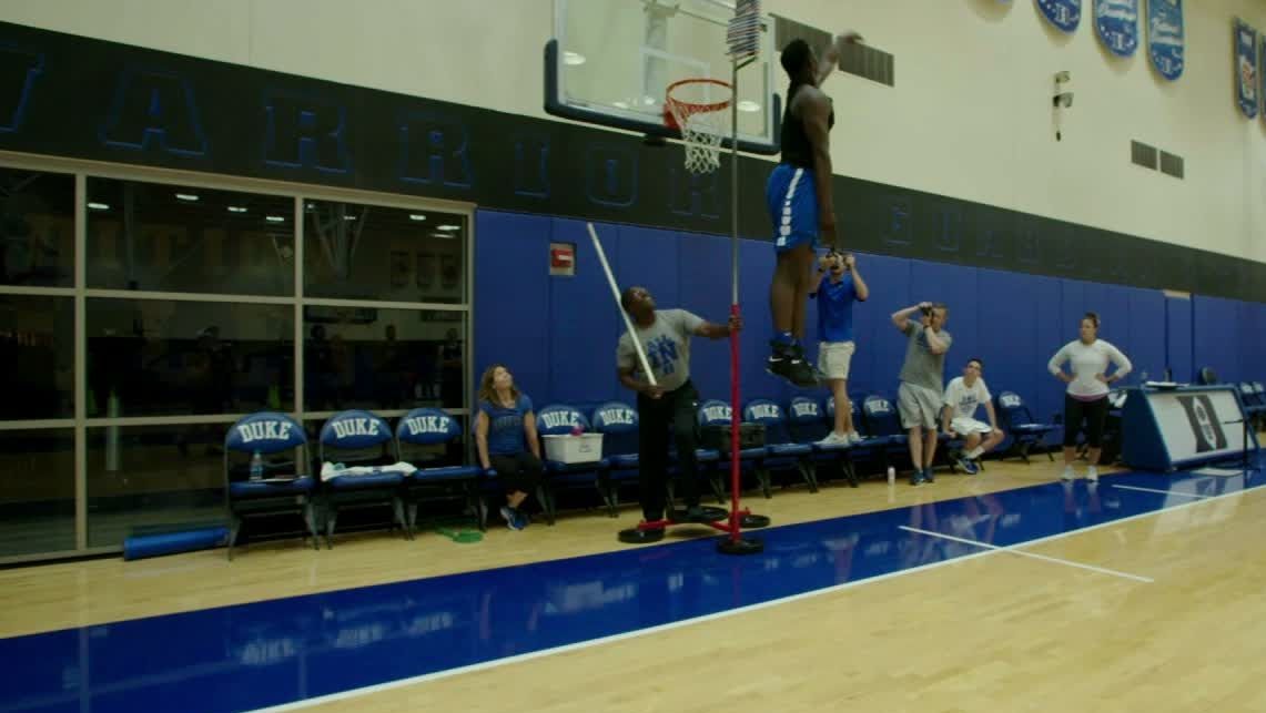 Zion s Vertical Leaves His Duke Teammates In Awe ESPN Video Zion s vertical leaves his duke teammates in awe espn video