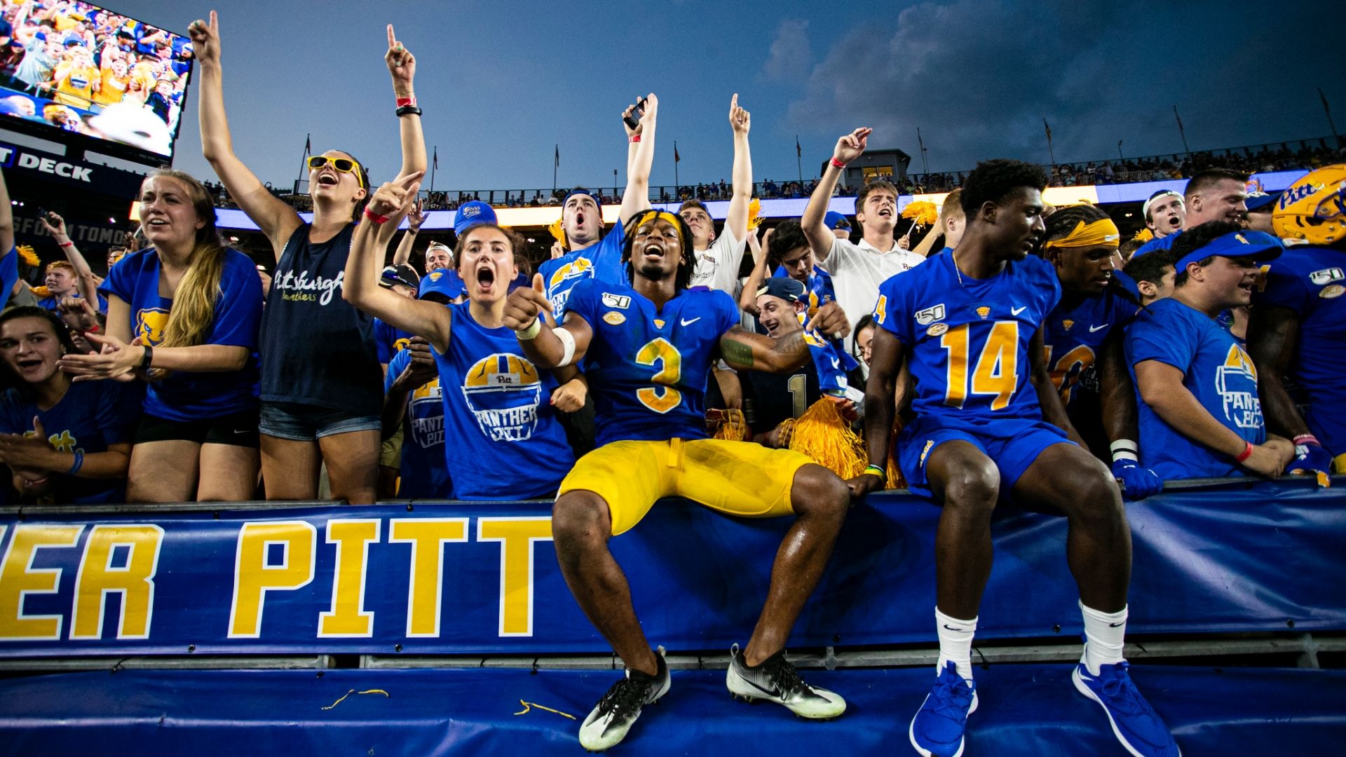 Relive Pitt's gamewinning TD from the fans' view in the seats ESPN Video