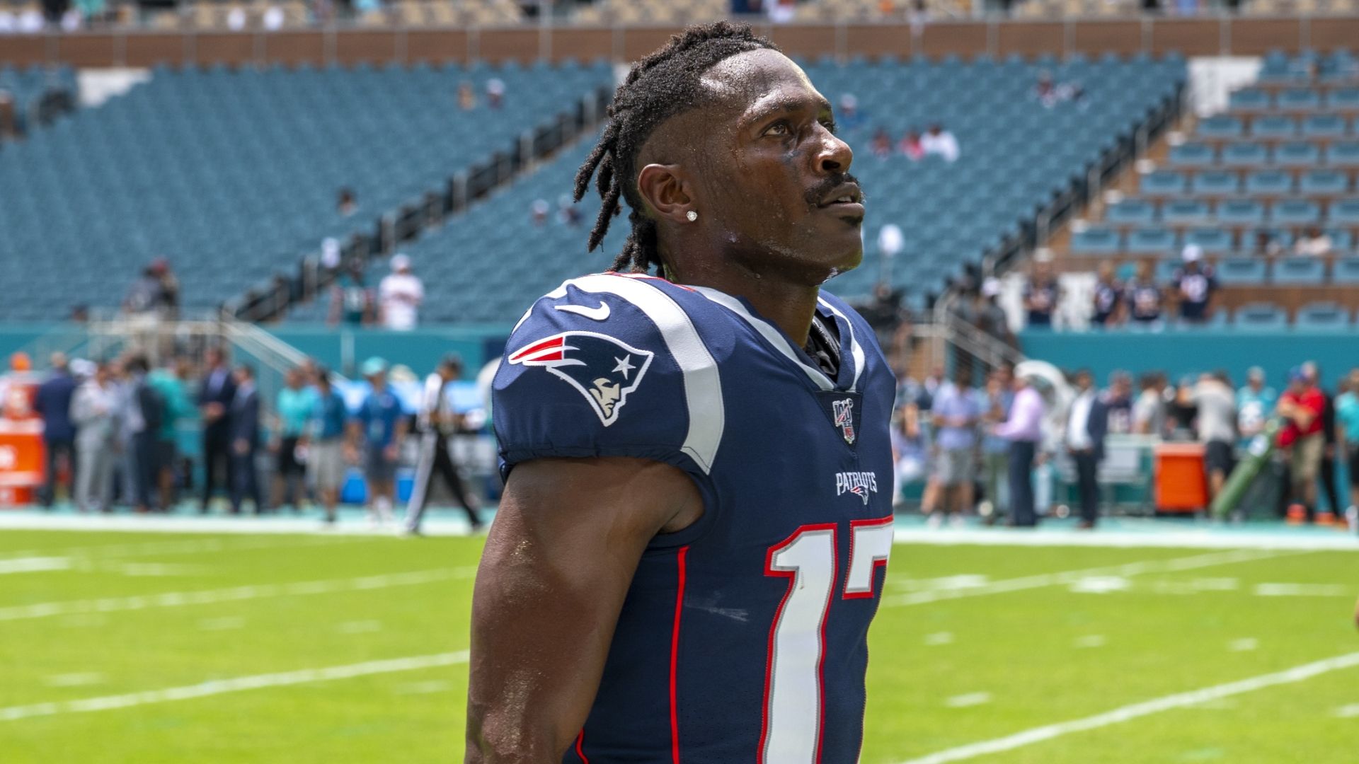 Are the New England Patriots better off without Antonio Brown? 