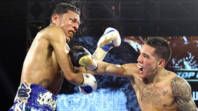 Oscar Valdez knocks out Miguel Berchelt to win WBC junior ...