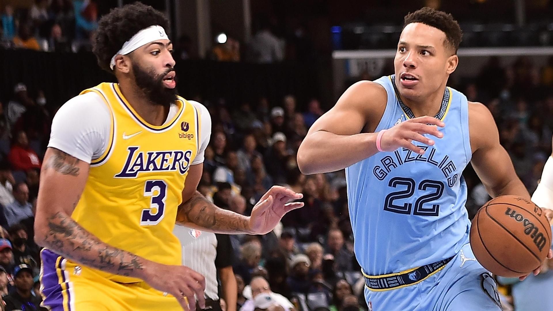 Los Angeles Lakers' Anthony Davis says team needs to play like 'underdogs' after loss to Grizzlies