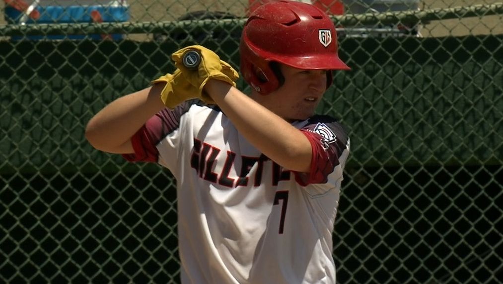 Wyoming's Aydin Jeffress homers wearing work gloves ESPN Video