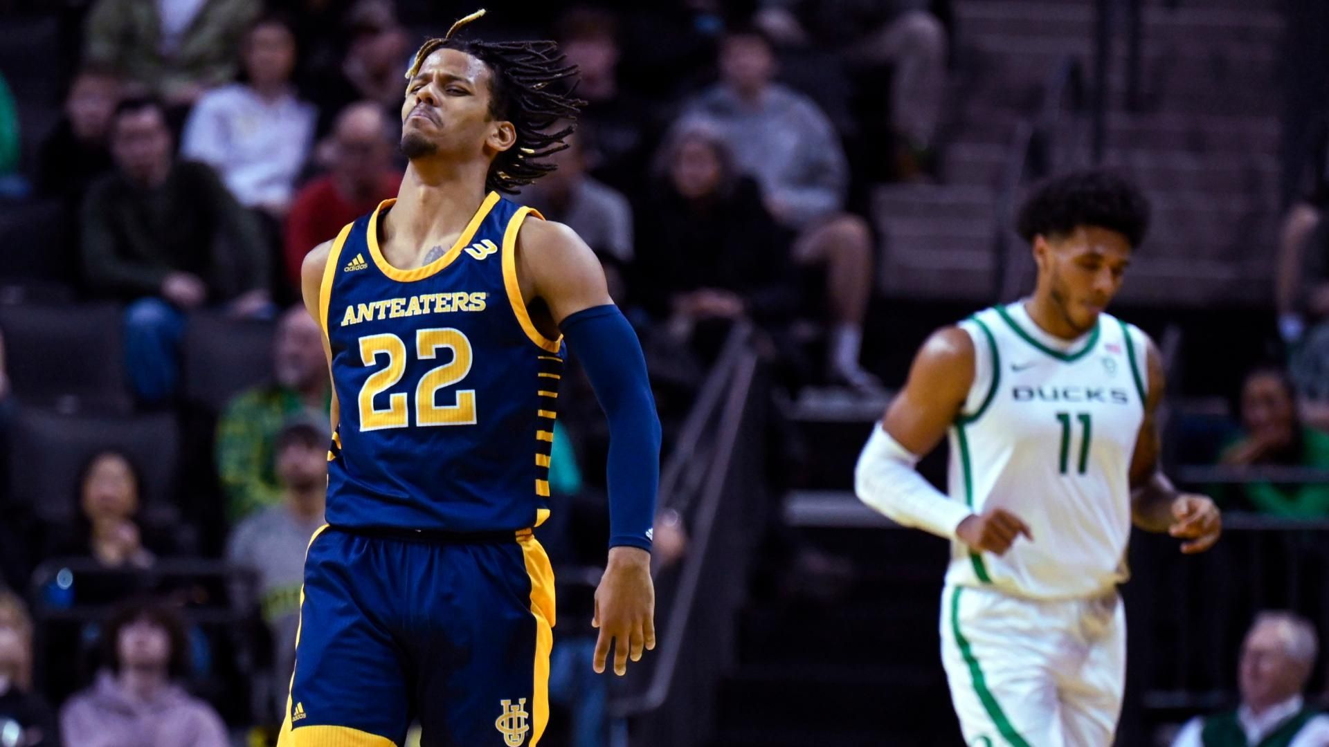 DJ Davis scores 24 as UC Irvine upsets No. 21 Oregon ESPN Video