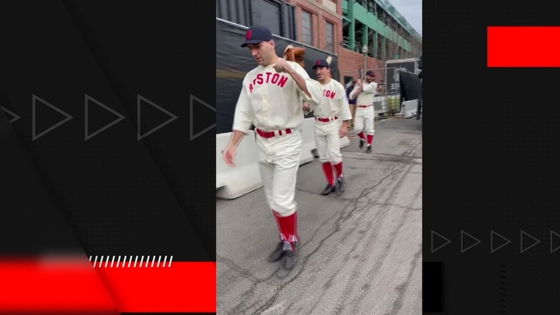 Bruins arrive at Fenway Park Winter Classic in Red Sox uniforms