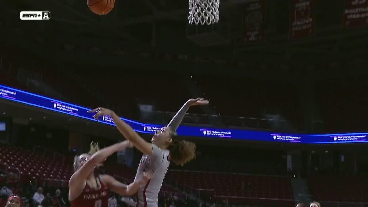 Jaleesa Molina rises to block the shot - ESPN Video