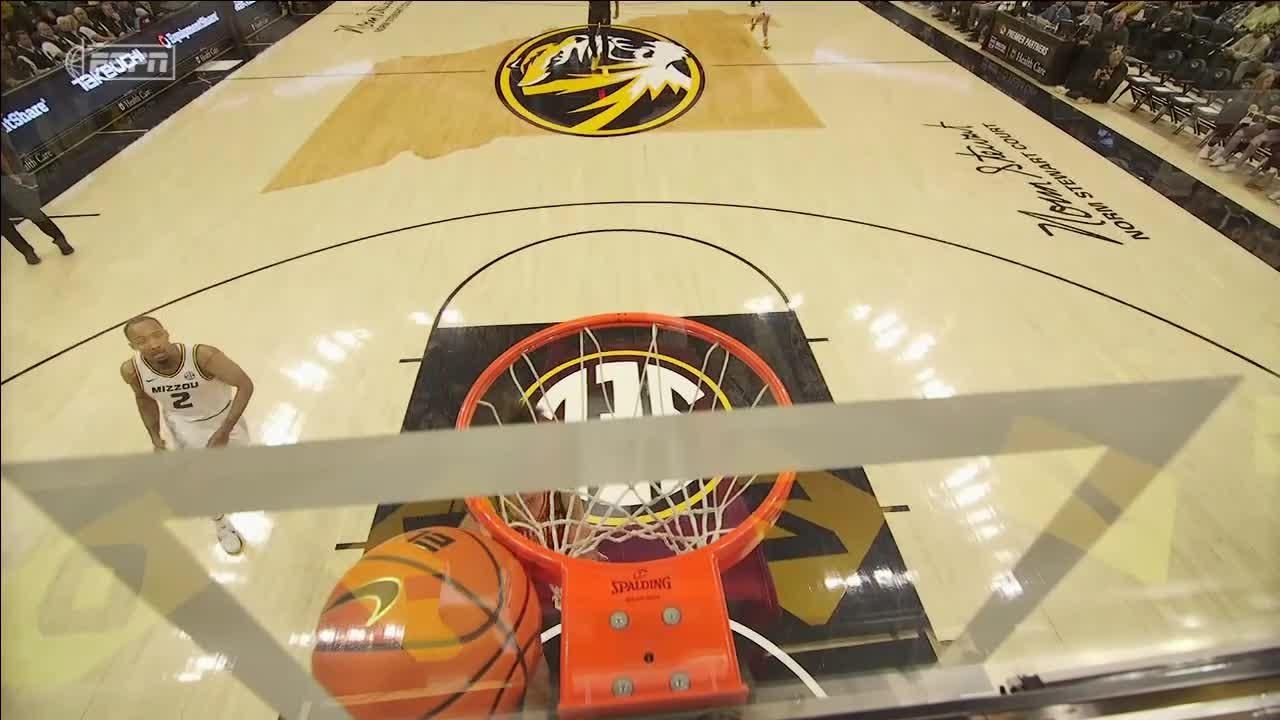 Aidan Shaw With The Massive Block At The Rim Espn Video 