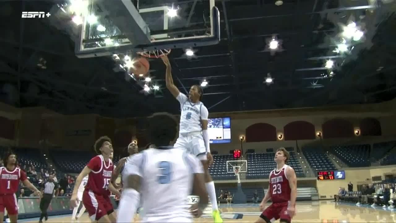 Kevin Patton Jr. throws down powerful slam dunk vs. South Dakota