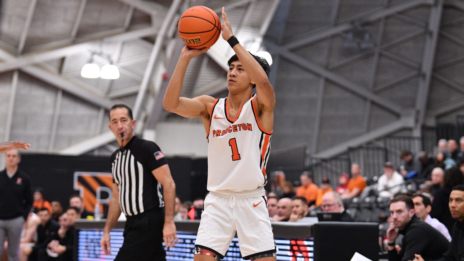 Xaivian Lee Drops 33 Points in Princeton's Win Over Harvard - Via Ivy ...