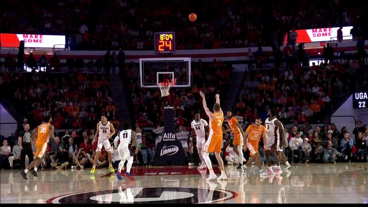 Dalton Knecht drains deep 3pointer vs. ESPN Video