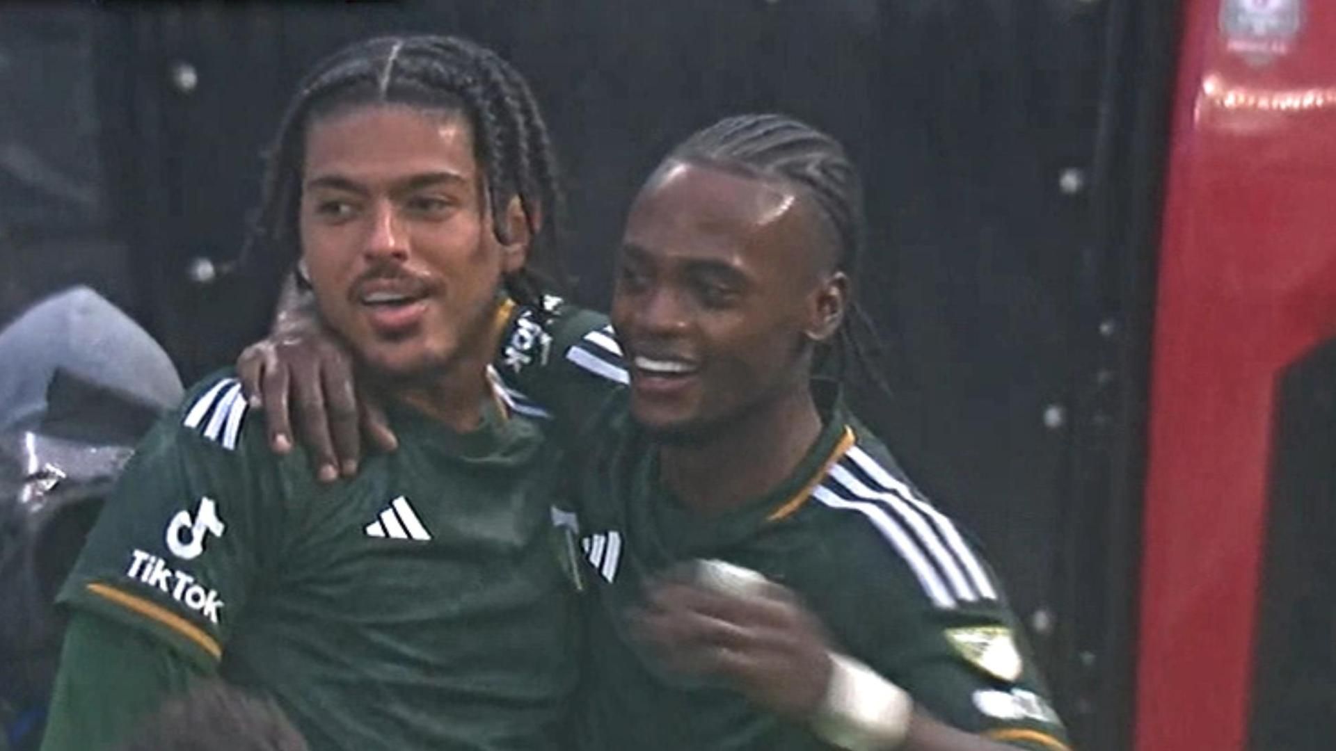 Evander scores stunning 97th minute winner for Timbers ESPN Video