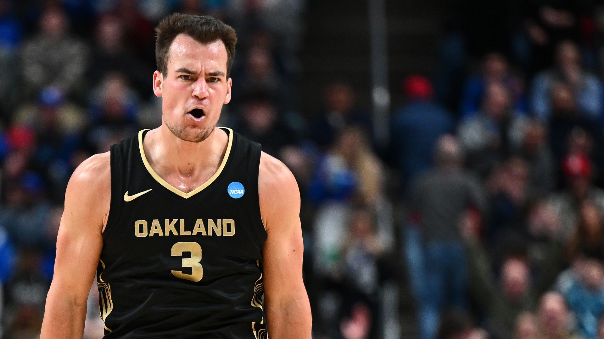 Jack Gohlke s 10 3 pointers Lead Oakland To Upset Of Kentucky ESPN Video jack-gohlke-s-10-3-pointers-lead-oakland-to-upset-of-kentucky-espn-video