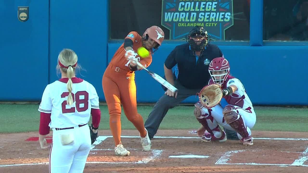 Mia Scott responds for Texas with solo homer vs. Oklahoma - ESPN Video